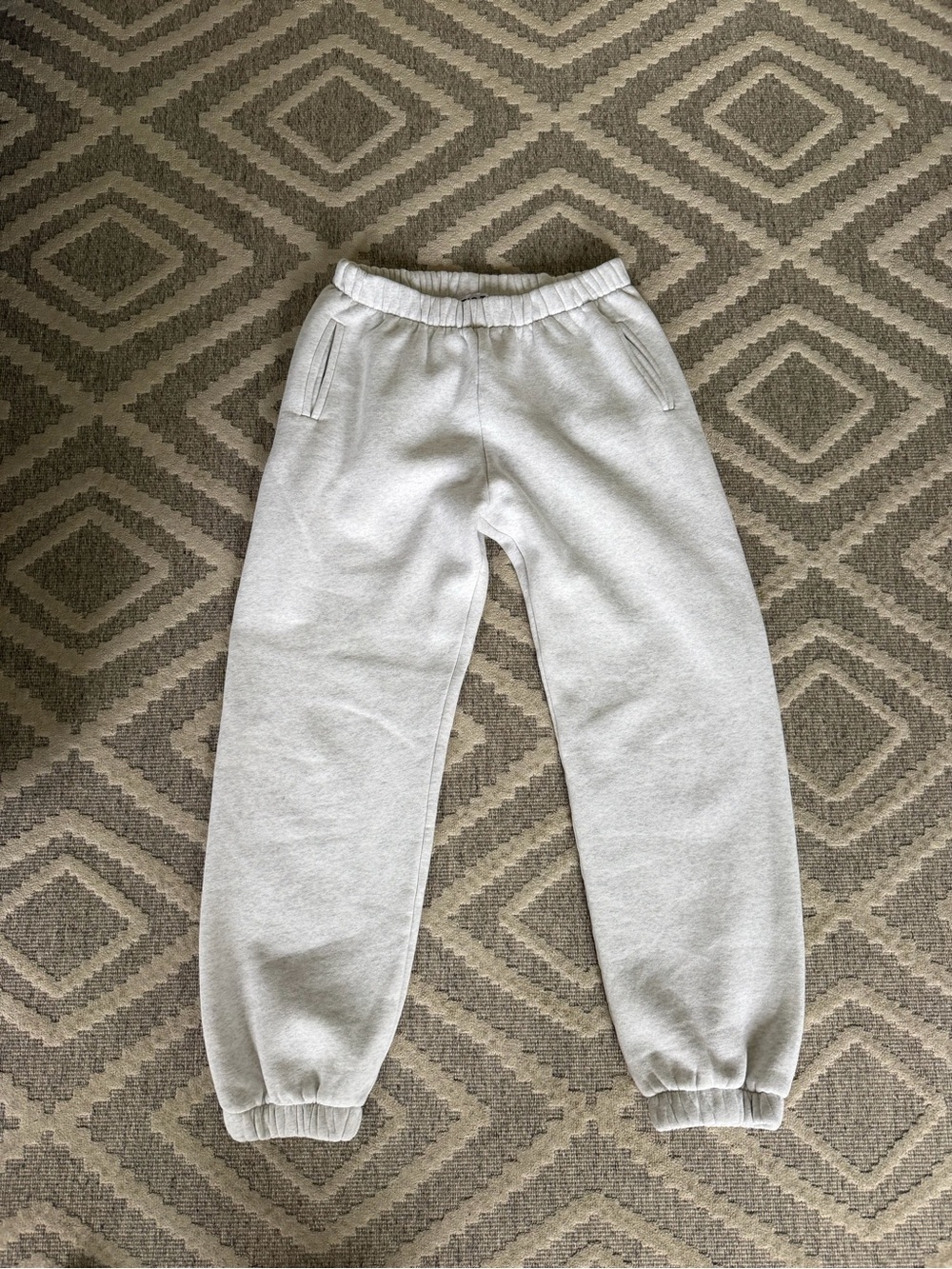 Women's Cozy Elastic-Waist Jogger Pants - Light Gray